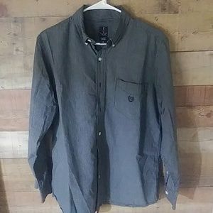Men's Meduim Button Down Dress Shirt